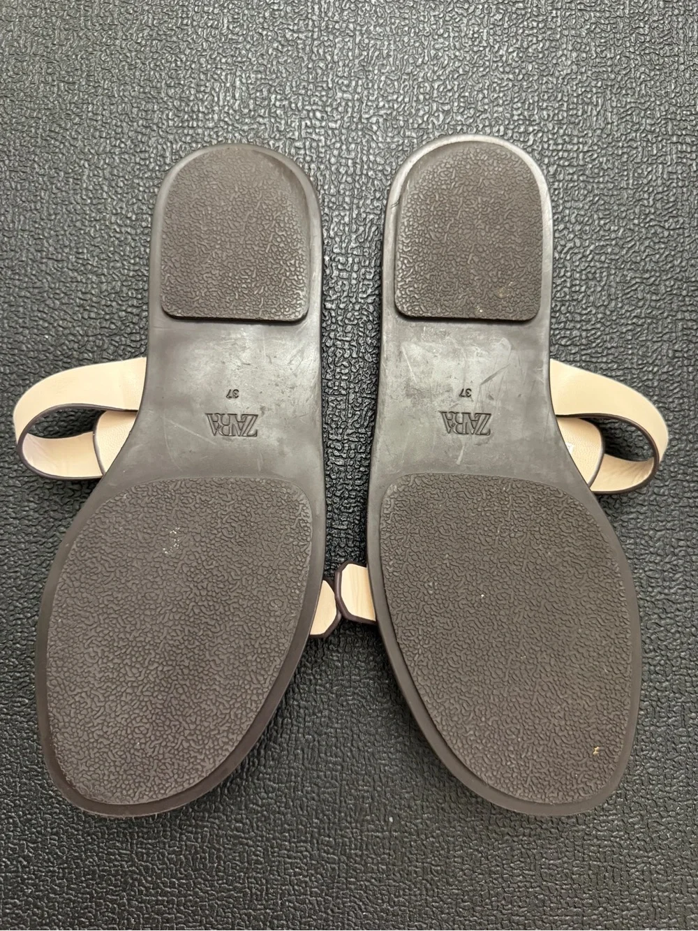 Zara Women Cream Double-Buckle Slide Sandals with Gold Buckles, size 37 - Picture 5 of 7